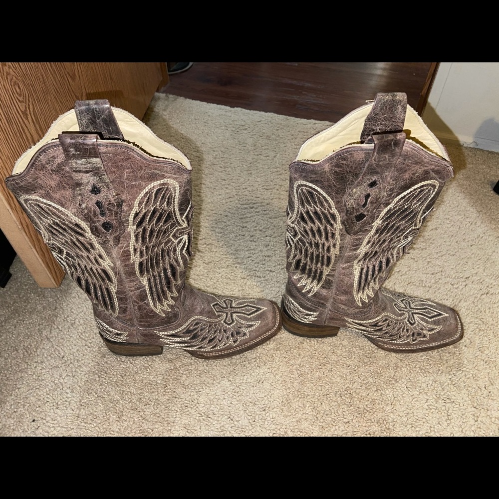 Women’s corral boots